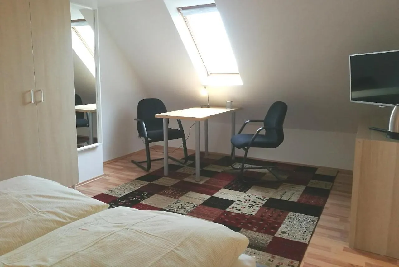 4-Zimmer Haus In Lipsko